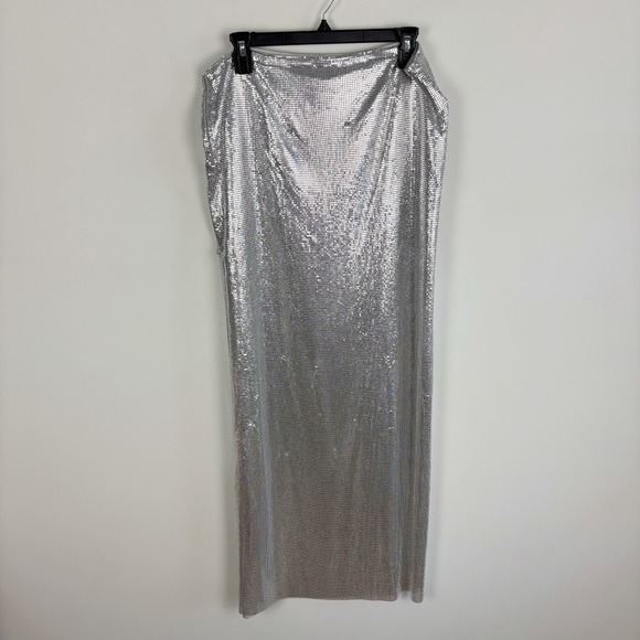 Lovers and Friends Sascha Maxi Skirt in Silver Size XL - Picture 5 of 13